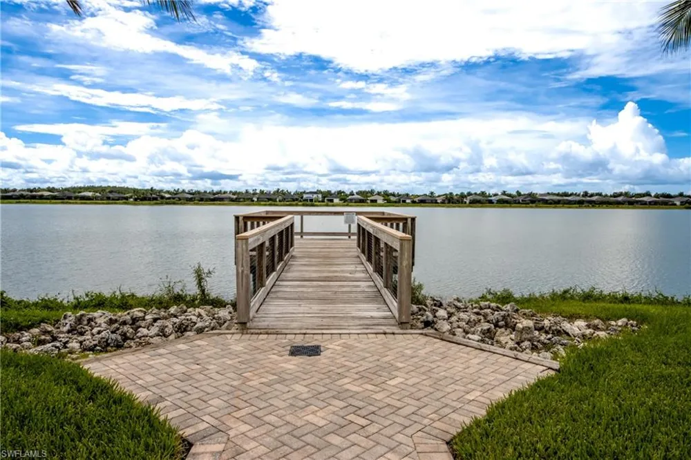 16556 Bonita Landing Circle Bonita Springs, FL 34135