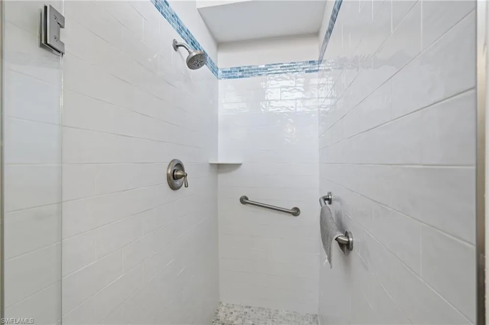 120 Napa Ridge Way Naples, FL 34119