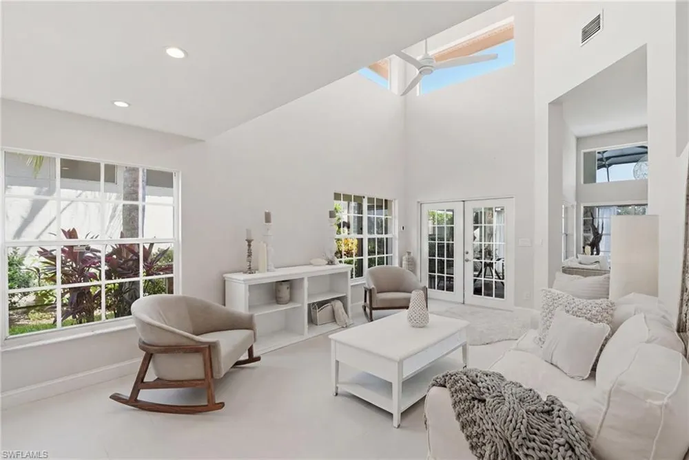 120 Napa Ridge Way Naples, FL 34119