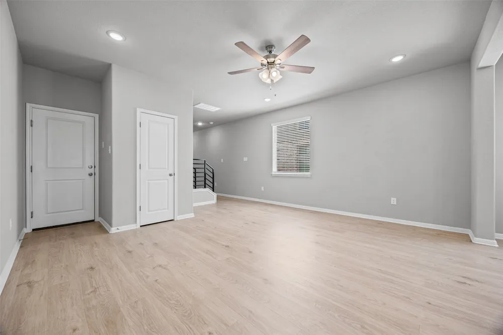 142 Goosewinged Drive Kyle, TX 78640