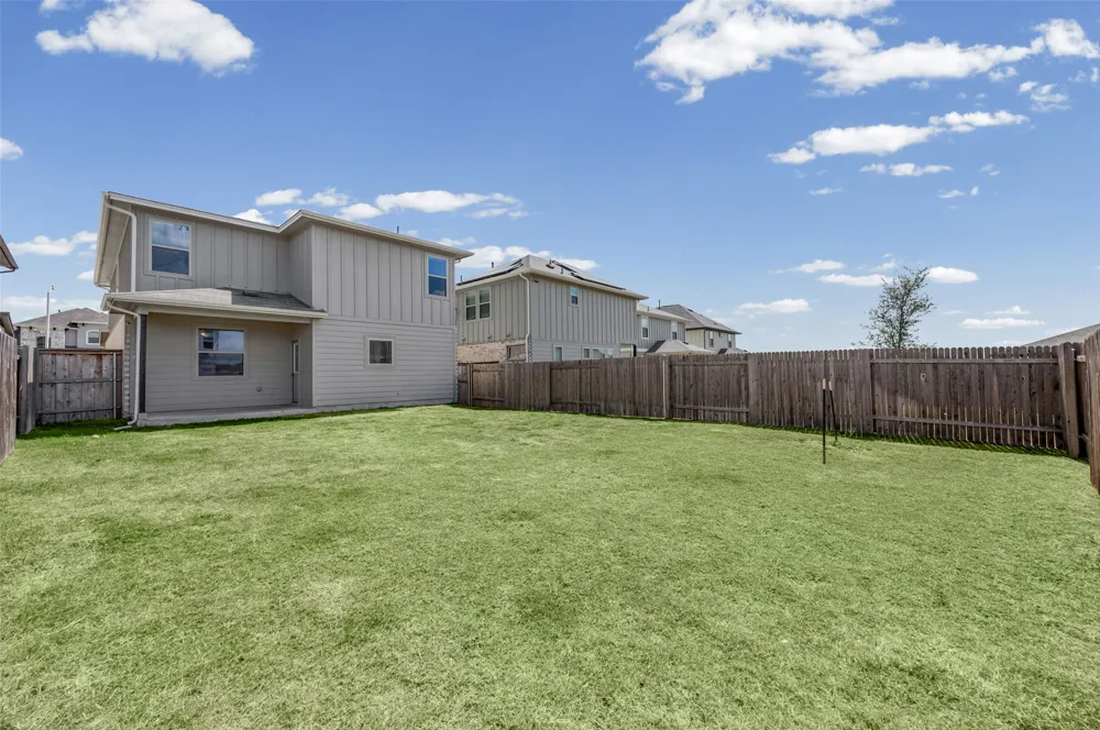 142 Goosewinged Drive Kyle, TX 78640
