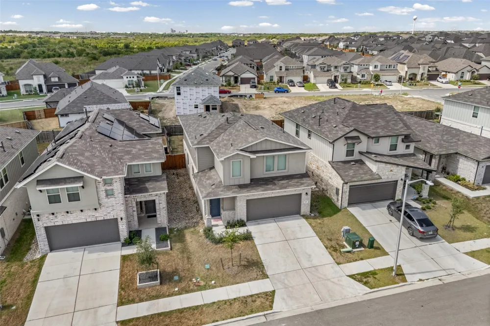 142 Goosewinged Drive Kyle, TX 78640
