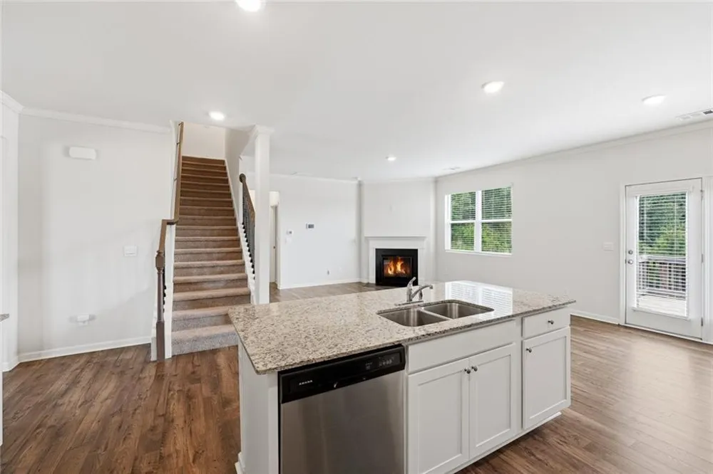 6000R Screech Owl Drive Flowery Branch, GA 30542