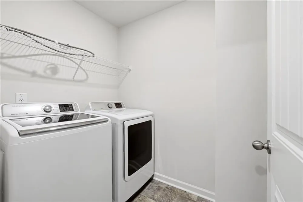 6000R Screech Owl Drive Flowery Branch, GA 30542
