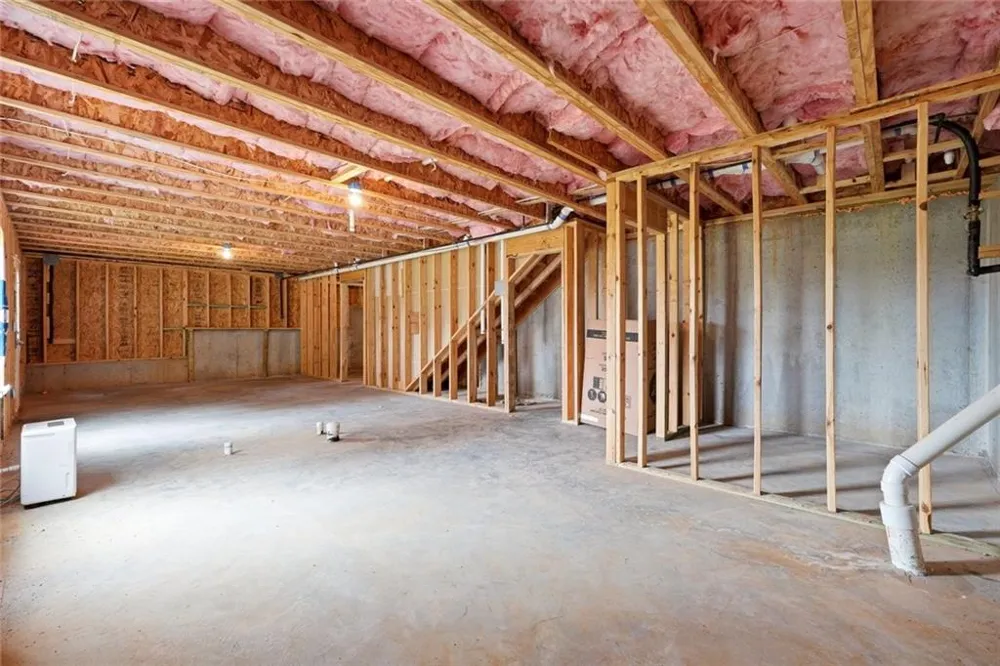 6000R Screech Owl Drive Flowery Branch, GA 30542