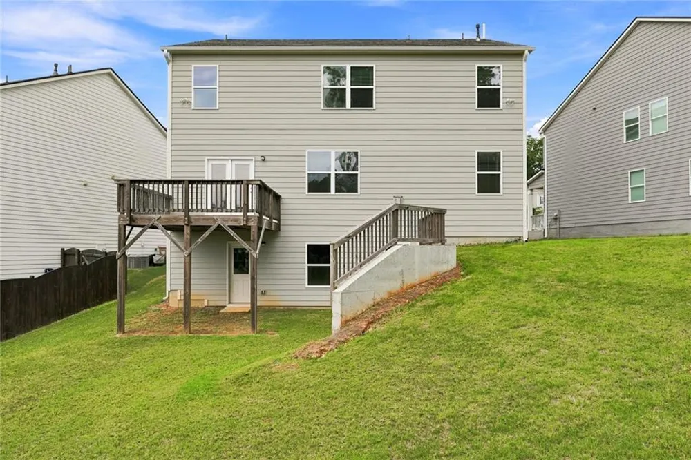 6000R Screech Owl Drive Flowery Branch, GA 30542