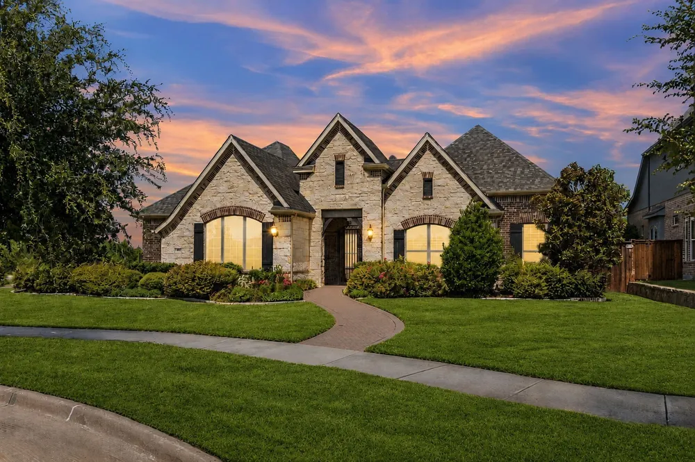 4550 Honeyvine Lane Prosper, TX 75078