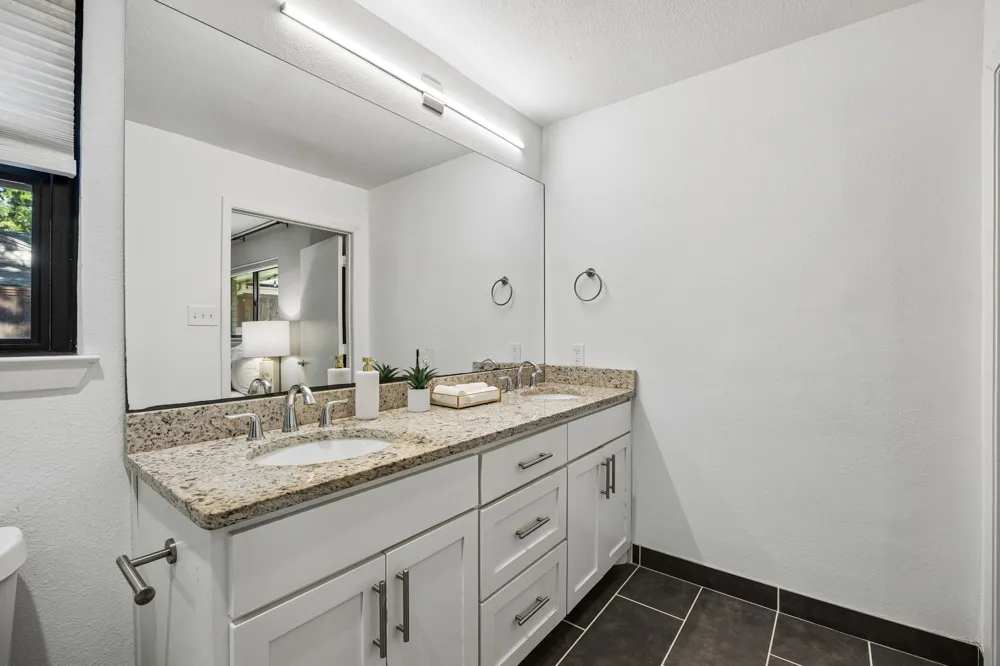 9815 Fitzroy Drive Dallas, TX 75238