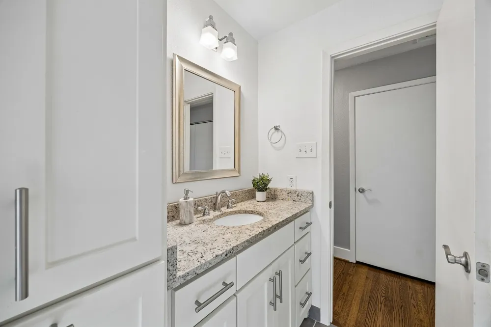 9815 Fitzroy Drive Dallas, TX 75238