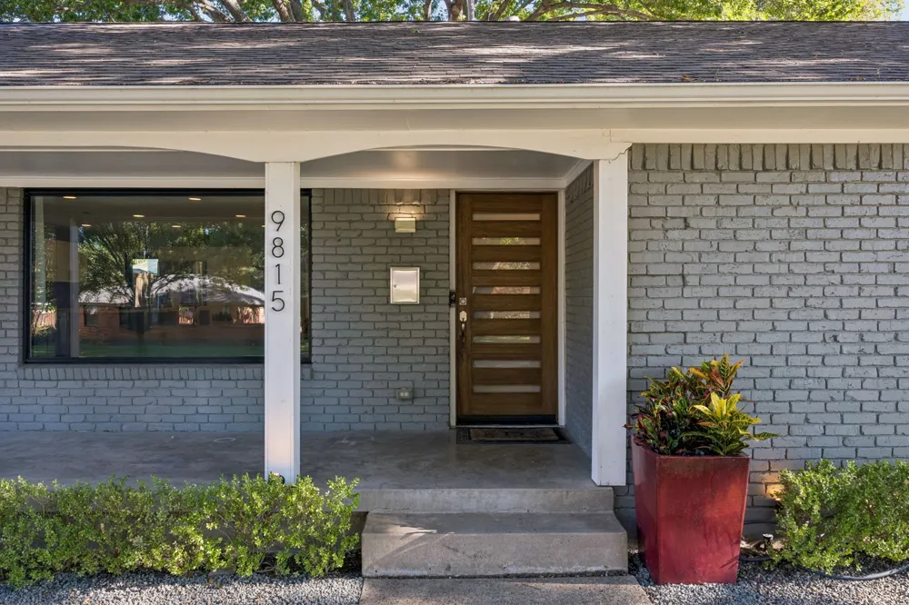 9815 Fitzroy Drive Dallas, TX 75238