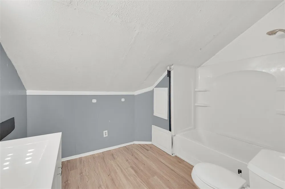 310 Rock Island Street #4 Angleton, TX 77515