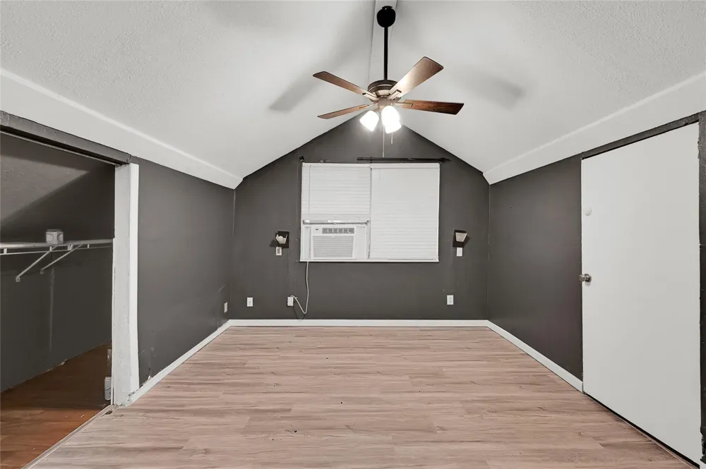 310 Rock Island Street #4 Angleton, TX 77515