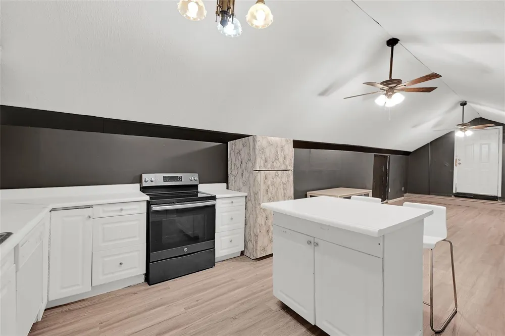 310 Rock Island Street #4 Angleton, TX 77515