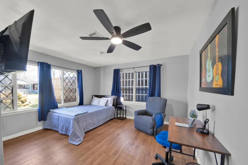 3826 Noah Street Houston, TX 77021
