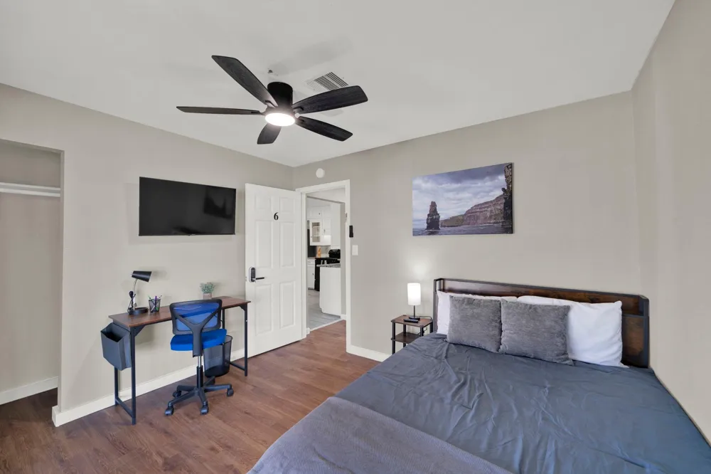 3826 Noah Street Houston, TX 77021