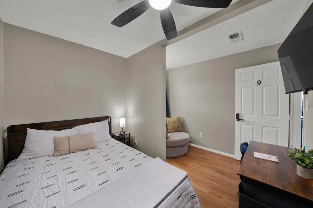 3826 Noah Street Houston, TX 77021