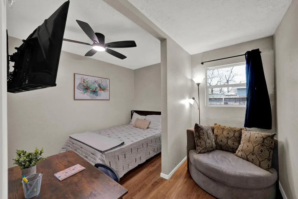 3826 Noah Street Houston, TX 77021