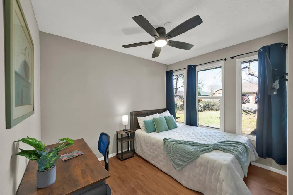 3826 Noah Street Houston, TX 77021