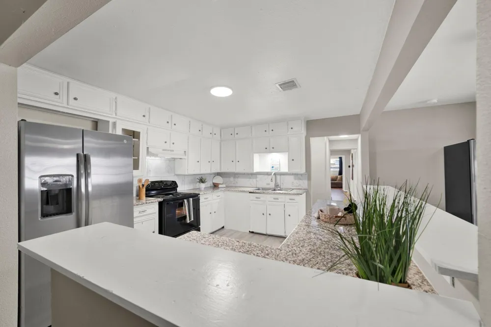 3826 Noah Street Houston, TX 77021