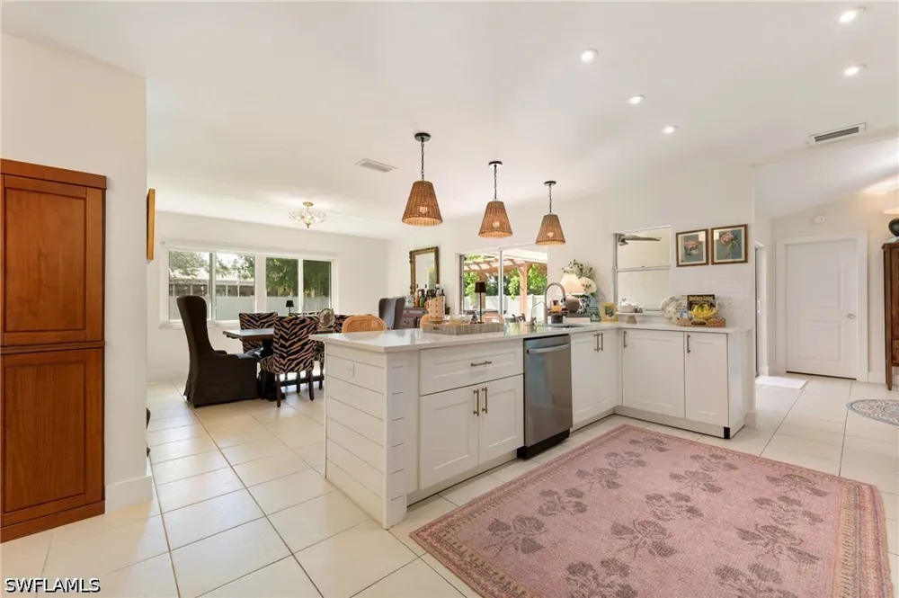 Westwood Drive Naples, FL 34110