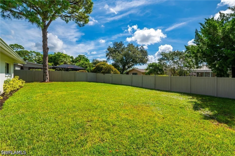 Westwood Drive Naples, FL 34110