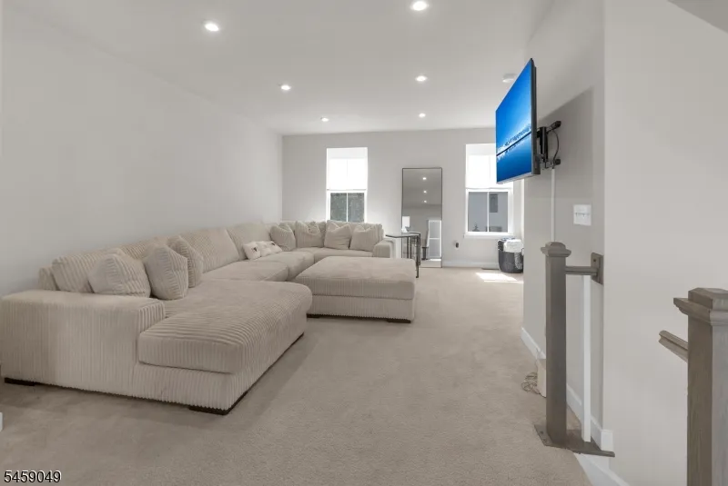3 Saw Mill Cir Hackettstown Town, NJ 07840