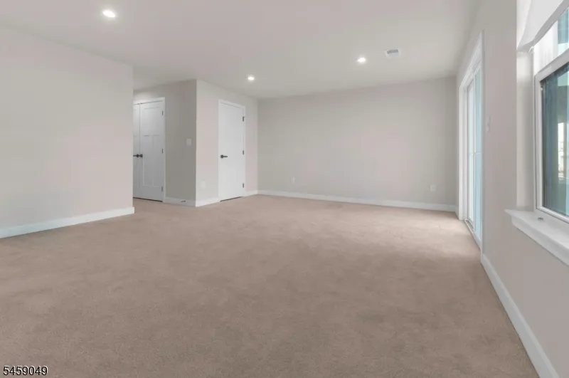 3 Saw Mill Cir Hackettstown Town, NJ 07840