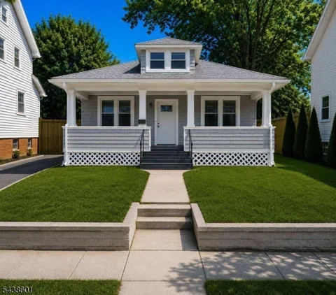 425 Mercer Ave