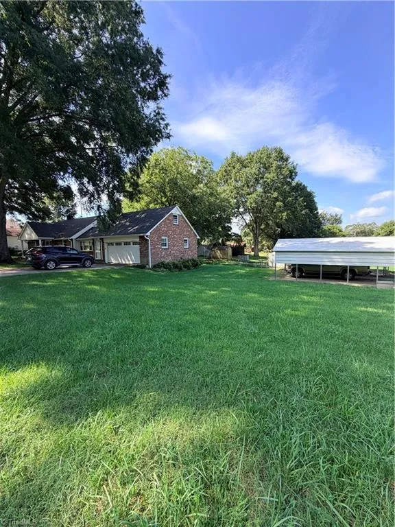 4608 High Point Road Kernersville, NC 27284