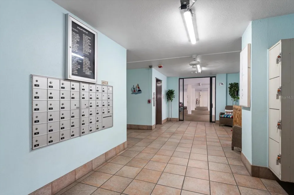 131 BLUFF VIEW DRIVE #106 Belleair Bluffs, FL 33770