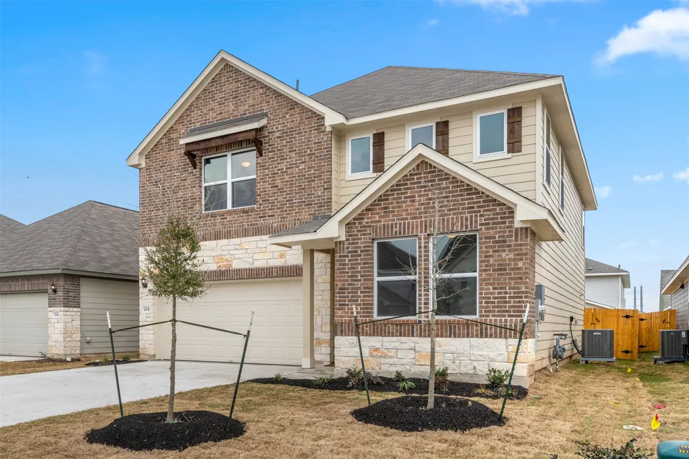 135 Arlington Park Loop Hutto, TX 78634