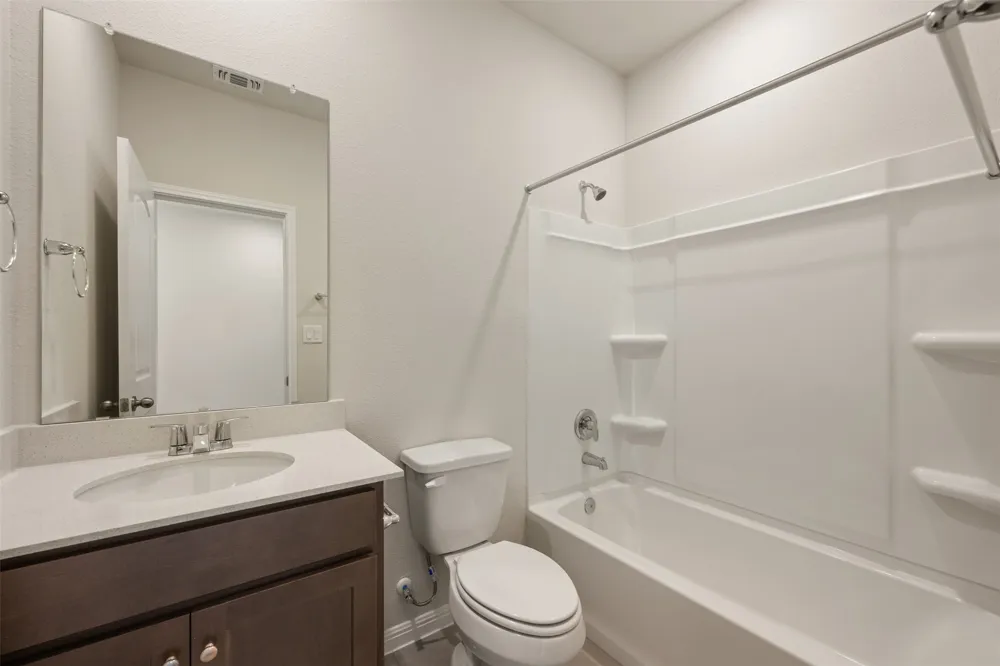 135 Arlington Park Loop Hutto, TX 78634