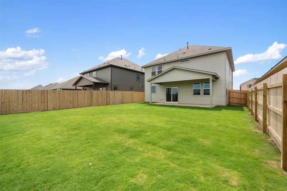 135 Arlington Park Loop Hutto, TX 78634
