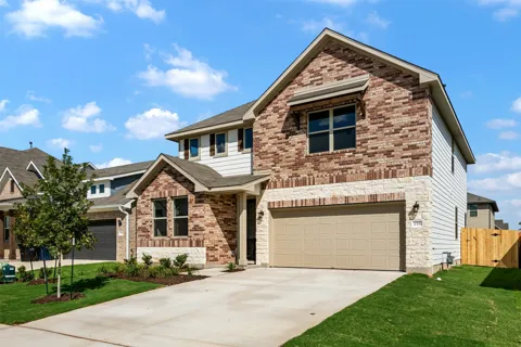 135 Arlington Park Loop