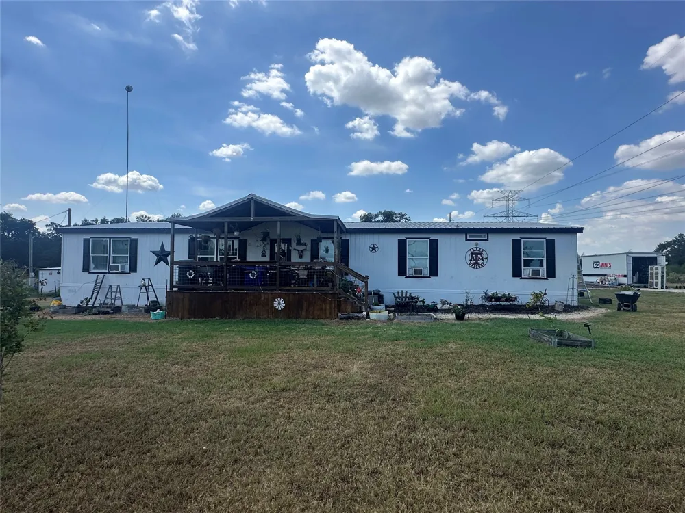 2281 County Road 458 Thorndale, TX 76577