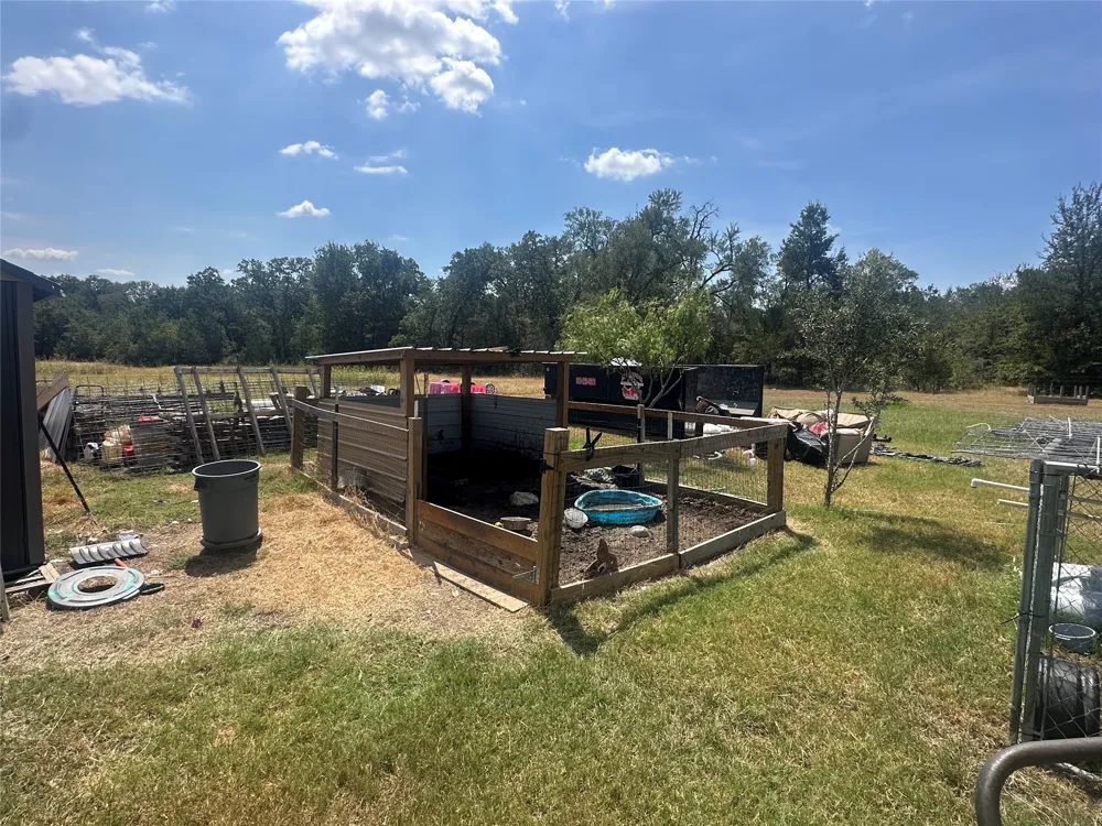 2281 County Road 458 Thorndale, TX 76577