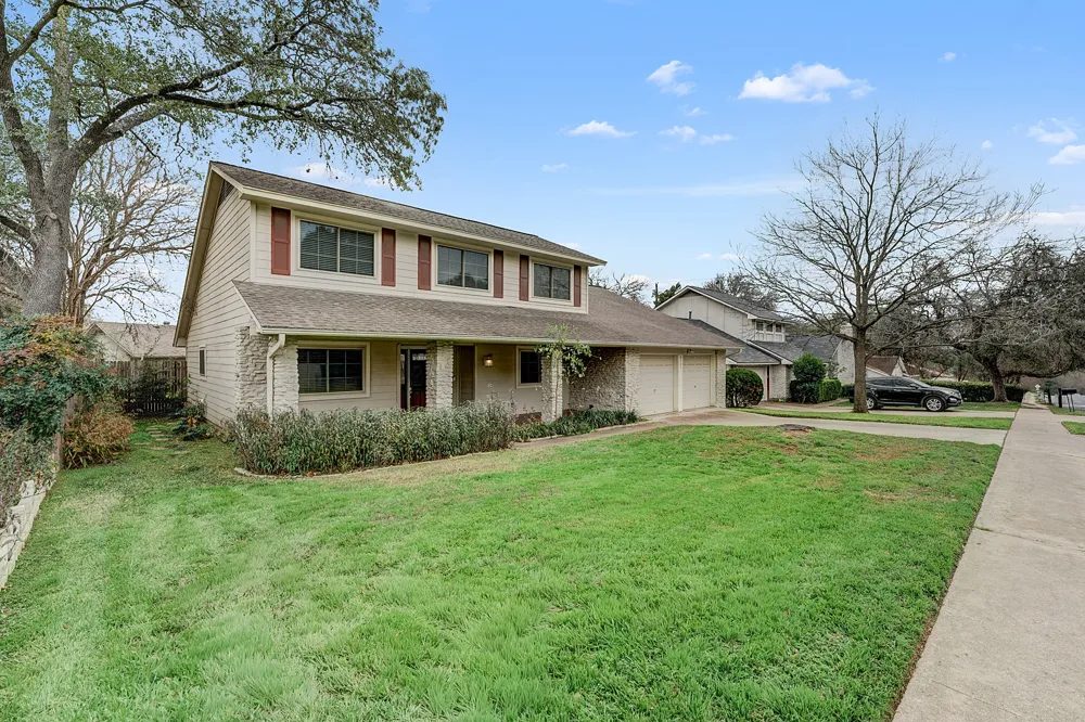 8001 Manassas Drive Austin, TX 78745