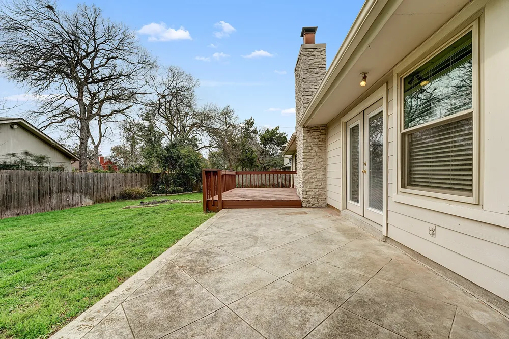8001 Manassas Drive Austin, TX 78745