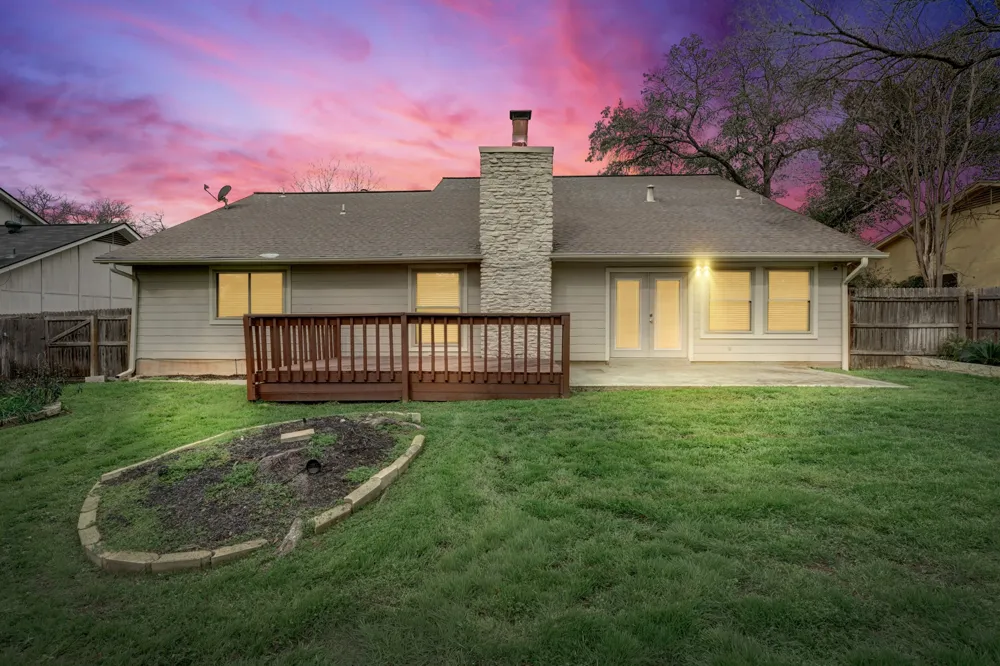 8001 Manassas Drive Austin, TX 78745