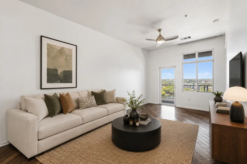 54 Rainey Street #PH20 Austin, TX 78701