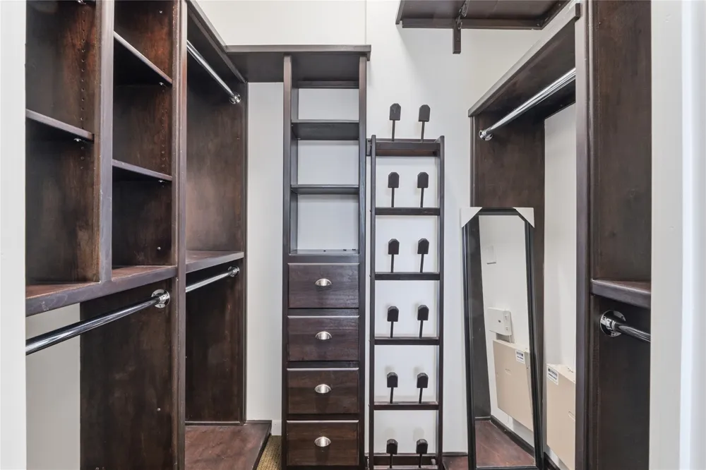 54 Rainey Street #PH20 Austin, TX 78701