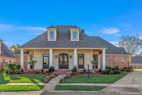 1012 Conti Circle