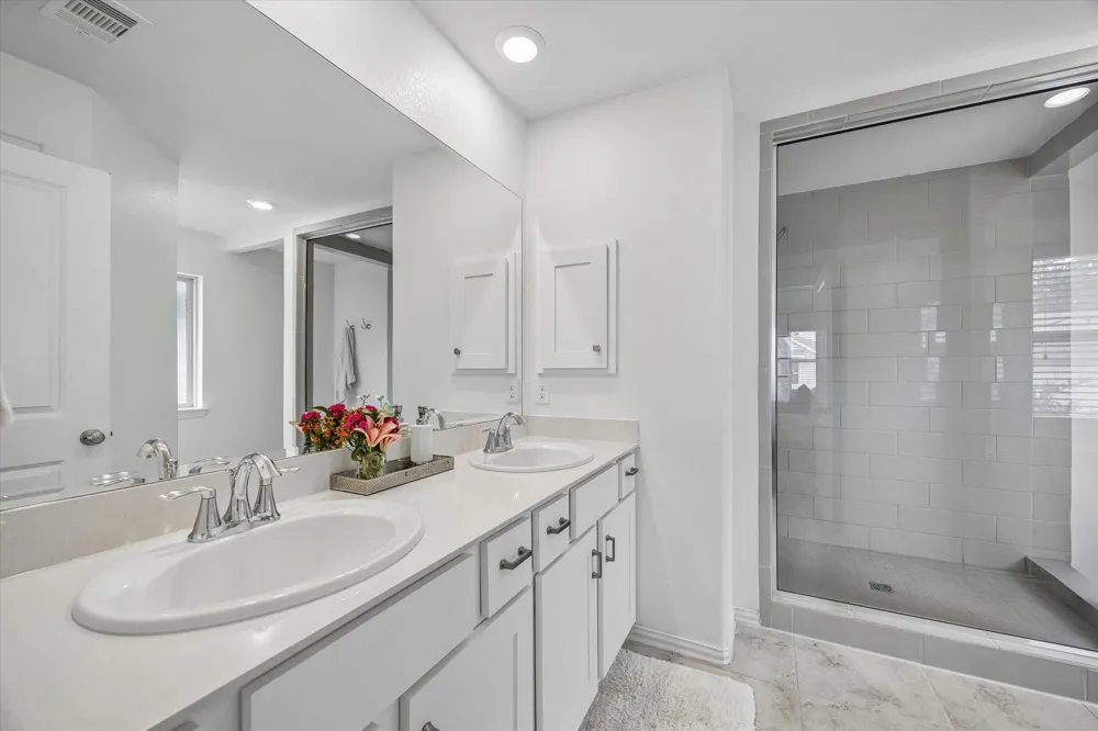 5013 Lehman Oaks Drive Houston, TX 77018