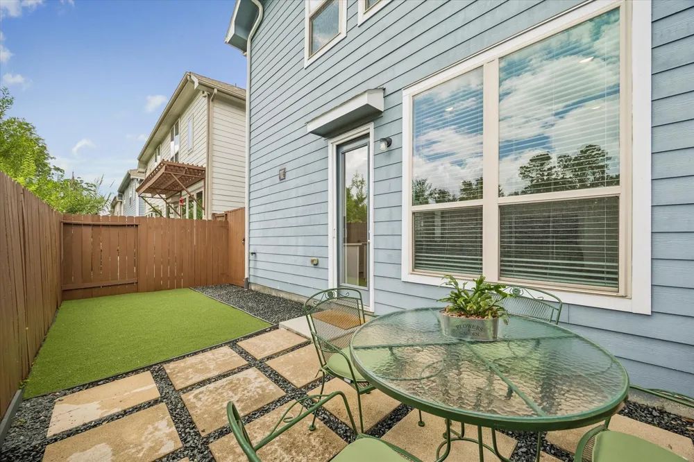 5013 Lehman Oaks Drive Houston, TX 77018