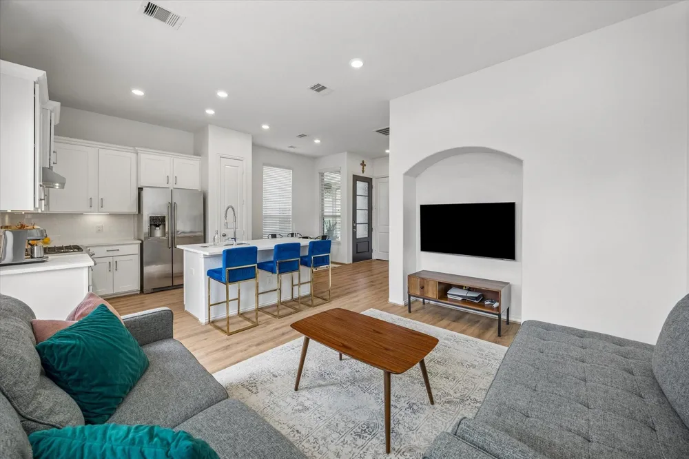 5013 Lehman Oaks Drive Houston, TX 77018
