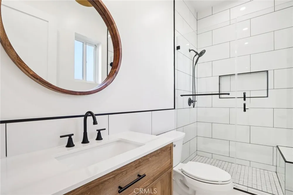 14931 Vose Street Van Nuys, CA 91405