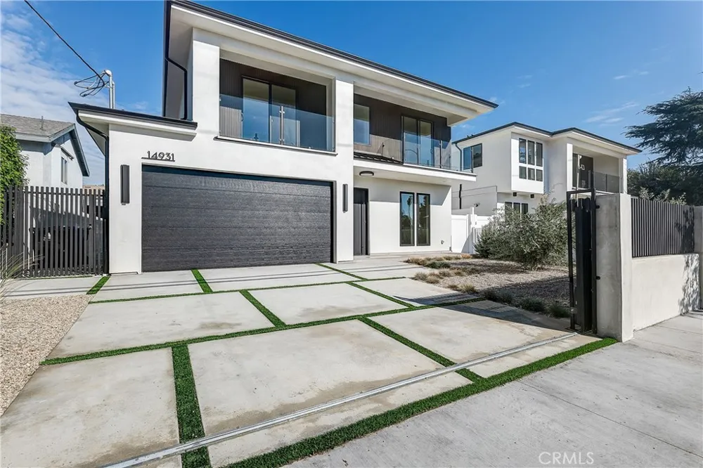 14931 Vose Street Van Nuys, CA 91405