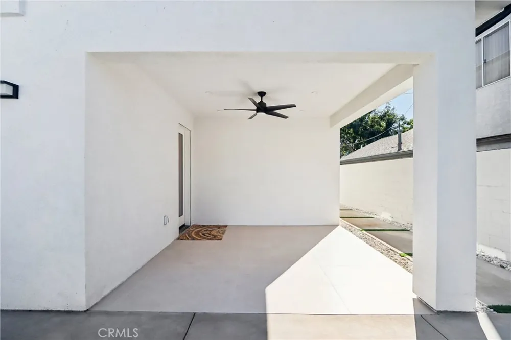 14931 Vose Street Van Nuys, CA 91405