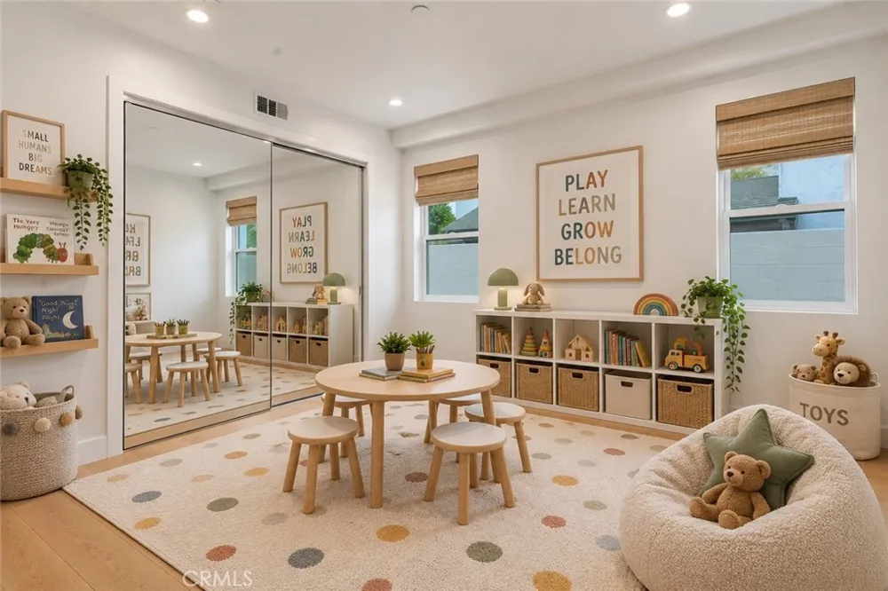 14931 Vose Street Van Nuys, CA 91405
