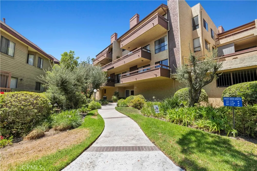 444 Piedmont Avenue #216 Glendale, CA 91206